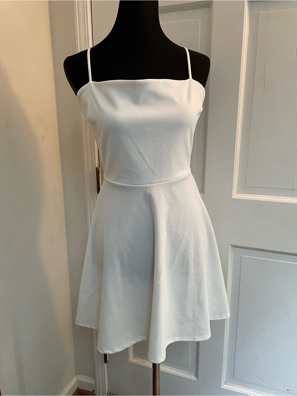 Windsor White Mini Spaghetti-Strap Fit & Flare Dress size large
